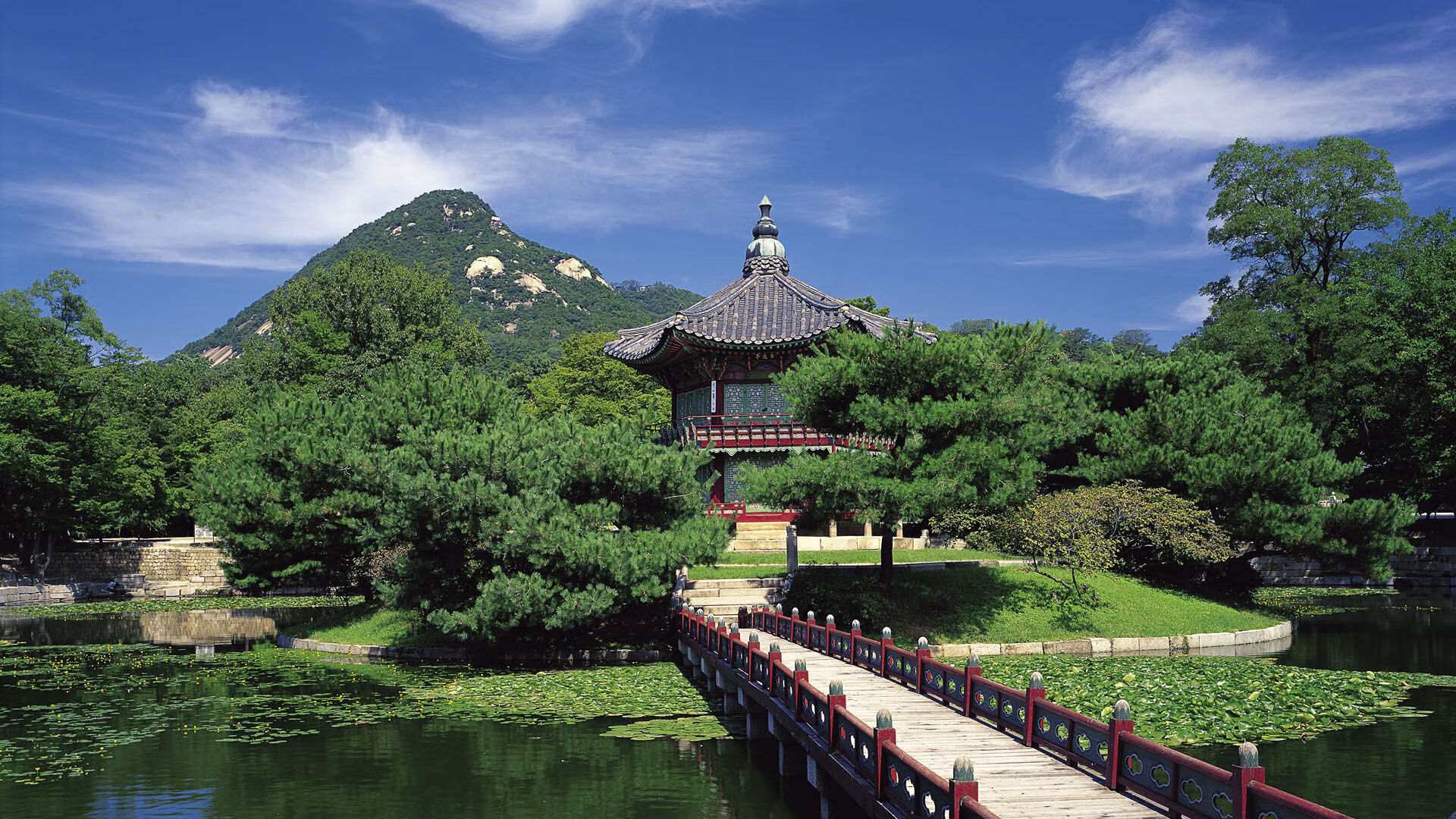 九游下载-国家队球员海外集训结束团队协作能力明显提升，足球国家队集训